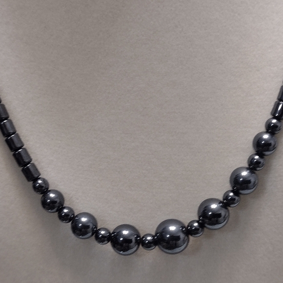 Hematite Necklace - Picture 8 of 8
